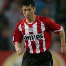 Lee Pindah ke White Hart Lane